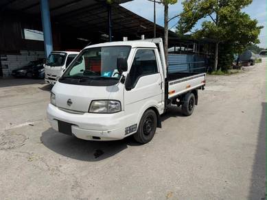 9 Kaki Nissan SK82 Steel Cargo With Steel Pagar &
