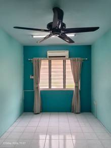 Room in Damansara Perdana, SGR