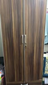 Closets 2 Doors