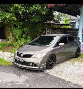 Honda Civic S i-VTEC in Batu Ferringhi, PNG