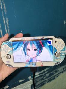 Playstation Vita Hatsune Miku Edition (jepun)