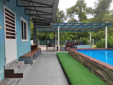 NZ Desa Homestay pool Ayer Tawar Merlimau