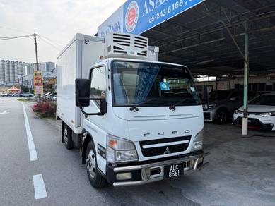 Mitsubishi Fuso refrigerator