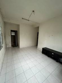 Condominium For Sale in Selesa Puteri Condominium