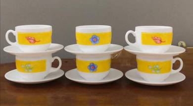 Cawan piring arcopal tea set