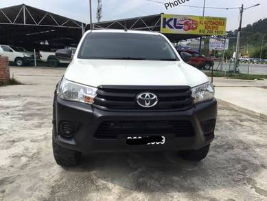 Toyota Hilux SINGLE CAB in Gombak, KUL