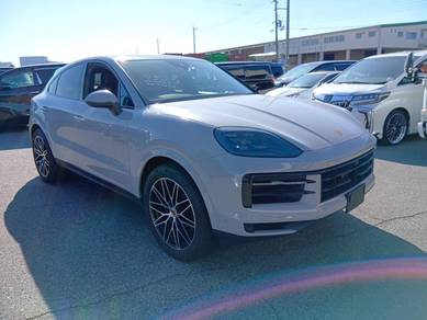 Porsche Cayenne BASE in Glenmarie, SGR