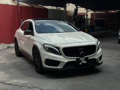 Mercedes Benz GLA180 GLA180 in Kajang, SGR