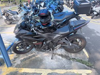 Yamaha R25