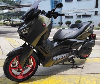 Yamaha XMAX