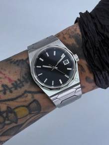 Custom Seiko Mod 37mm No Logo Black Silver VC 222