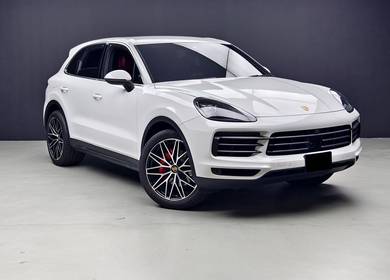 2020 Porsche Cayenne BASE