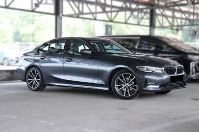 BMW 320i 20i SPORT in Puchong, KUL