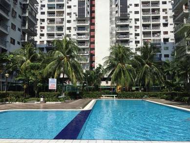 Condominium For Rent in The Chancellor