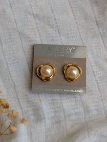 Vintage Faux Pearl Gold Tone Earrings Korean Fashi