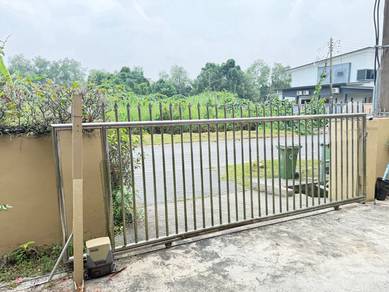 Stainless steel gate 13 ft 10 inch