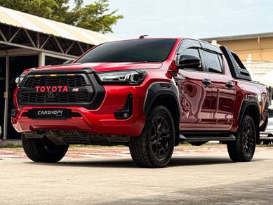 2023 Toyota Hilux V