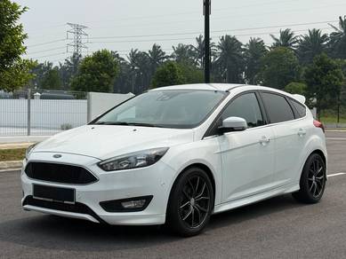 2016 Ford Focus ECOBOOST SPORT+