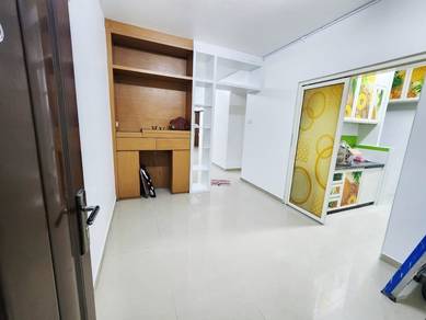 Condominium For Sale in Bukit Saujana