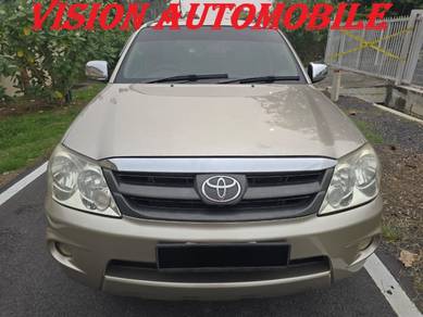 Toyota Fortuner V in Klang, SGR