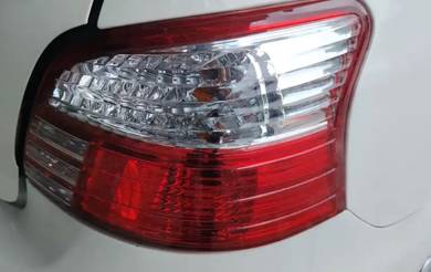 Toyota Vios (Dugong) NCP93 - Lampu depan belakang