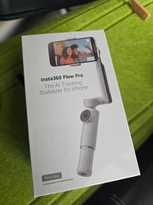 Insta 360 Flow Pro AI Gimbal Stabilizer