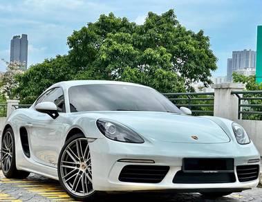 Porsche 718 CAYMAN in Puchong, SGR