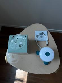 Vibrating electronic massage tool