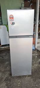 peti sejuk jenama Toshiba 2pintu inveter 