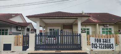 Semi-Detached House For Sale in Paya Rumput,MLK