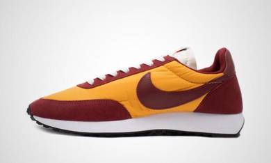 Nike Tailwind 79 Red & Yellow 9UK