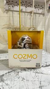 robot cozmo anki takara tomy