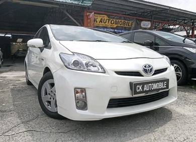 Toyota Prius (HYBRID) in Jalan Kuching, KUL