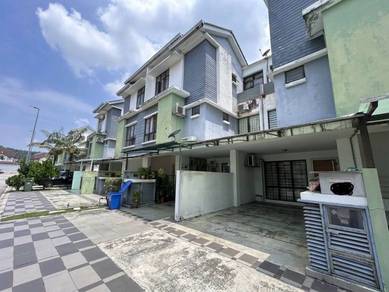 Townhouse For Sale in Puchong,SGR