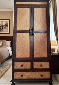 Thai wardrobe