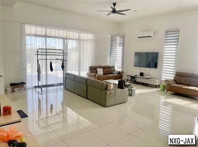 Semi-Detached House For Sale in Klang,SGR