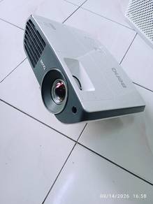BenQ digital projector model W710ST, power supply: