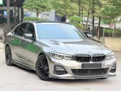 BMW 330i 30i M SPORT in Desa Petaling, KUL