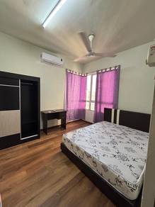 Room in Persiaran Gurney, PNG