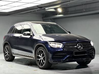 Mercedes Benz GLC300 300 4MATIC AMG LINE in Ampang, SGR