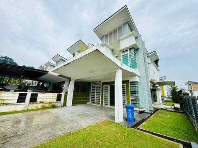Semi-Detached House For Sale in Shah Alam,SGR