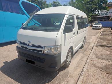 Toyota Hiace HIGH ROOF  in Bagan Ajam, PNG