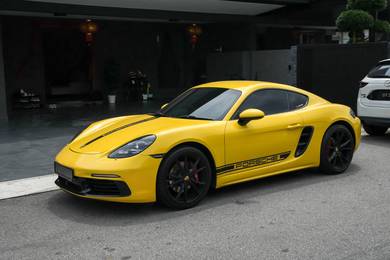 Porsche 718 CAYMAN in Johor Bahru, JHR