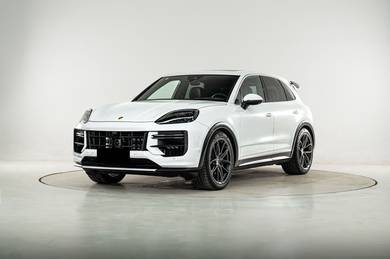 Porsche Cayenne 9Y0.2 Turbo GT Style Bodykit / 9y0