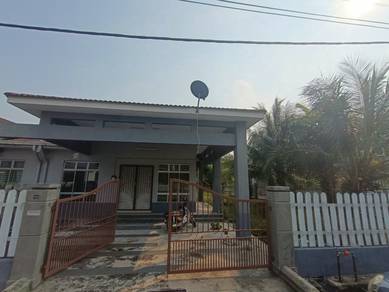Semi-Detached House For Rent in Alor Gajah,MLK