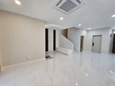Semi-Detached House For Sale in Mont Kiara,KUL
