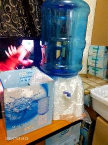 Mini Dispenser . . nG.22f