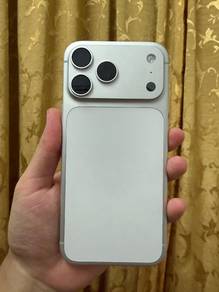 iPhone 17 Pro Max waranty 4/2027