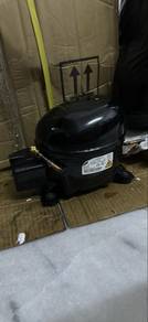 Refrigerator compressor