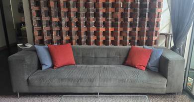 BAUHAUS 101" Designer Sofa with 4 Throw Pillows
